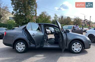 Седан Volkswagen Jetta 2009 в Виннице