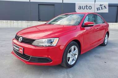 Седан Volkswagen Jetta 2013 в Львове