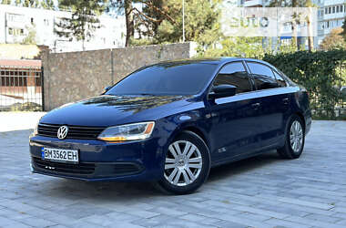 Седан Volkswagen Jetta 2013 в Охтирці