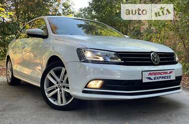 Седан Volkswagen Jetta 2014 в Киеве