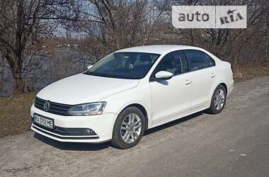 Седан Volkswagen Jetta 2016 в Киеве