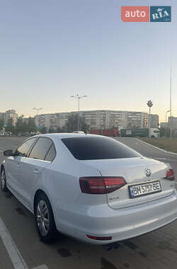 Седан Volkswagen Jetta 2016 в 