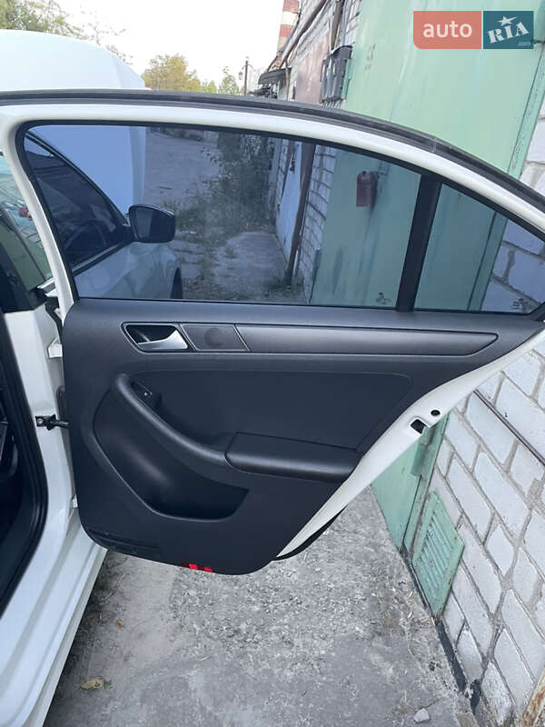 Седан Volkswagen Jetta 2013 в Запорожье фото 17 Седан Volkswagen Jetta 2013 в Запорожье
