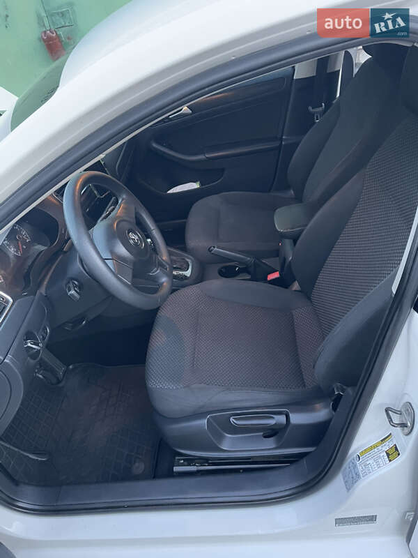 Седан Volkswagen Jetta 2013 в Запорожье фото 20 Седан Volkswagen Jetta 2013 в Запорожье