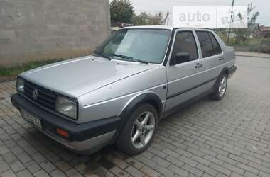 Седан Volkswagen Jetta 1987 в Костополе