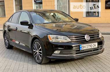 Седан Volkswagen Jetta 2015 в Одесі