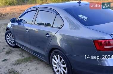 Седан Volkswagen Jetta 2015 в 