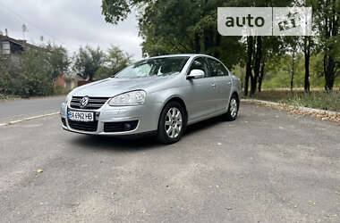 Седан Volkswagen Jetta 2005 в Гайвороне