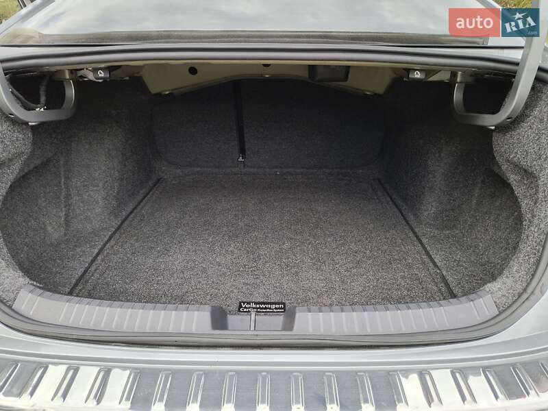 Седан Volkswagen Jetta 2019 в Дніпрі