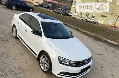 Седан Volkswagen Jetta 2015 в Бердичеве