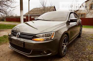 Седан Volkswagen Jetta 2013 в Оржице