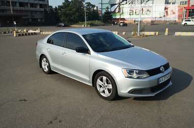 Седан Volkswagen Jetta 2013 в Киеве