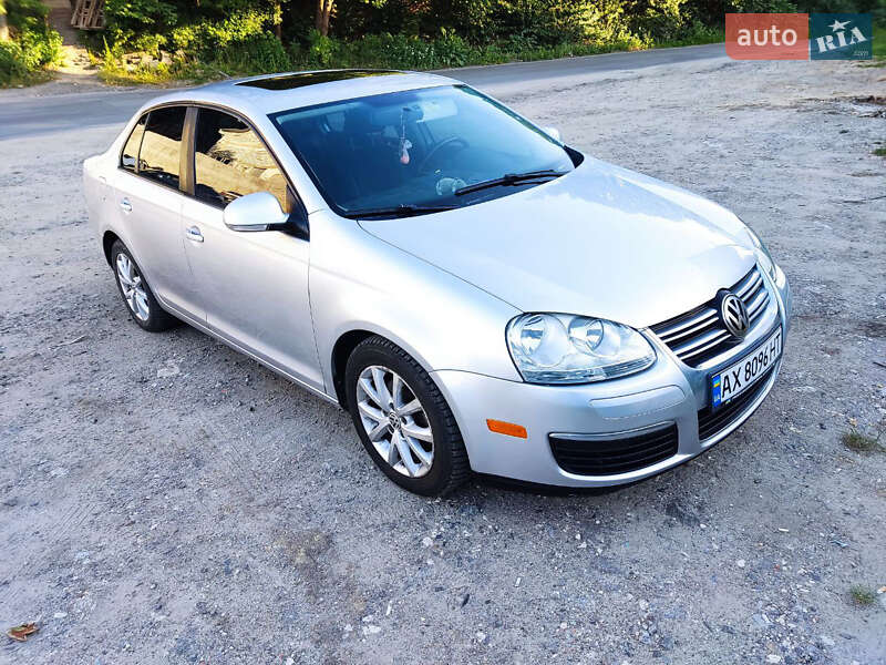 Седан Volkswagen Jetta 2010 в Хмельницькому