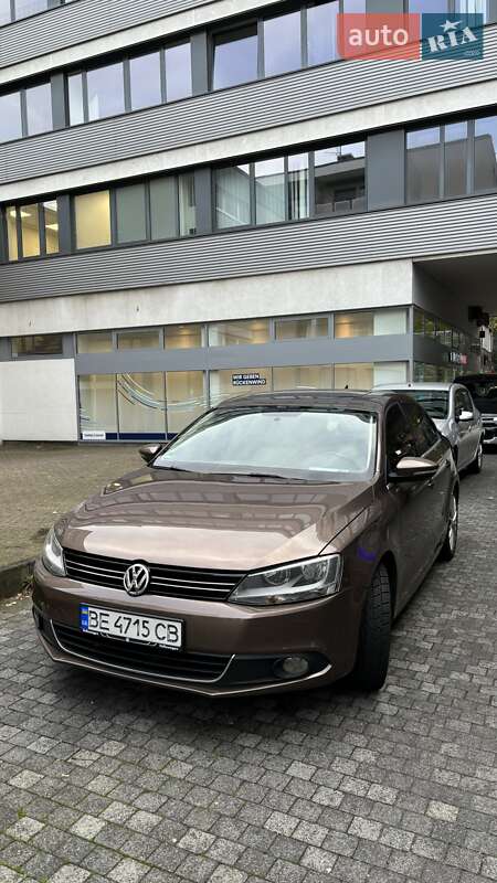 Седан Volkswagen Jetta 2012 в Львове