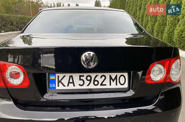 Седан Volkswagen Jetta 2008 в Володимирці