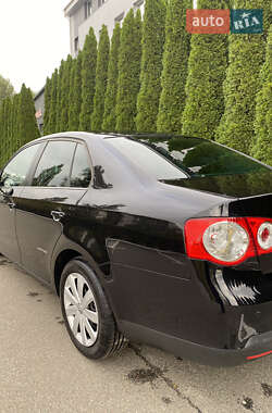 Седан Volkswagen Jetta 2008 в Володимирці