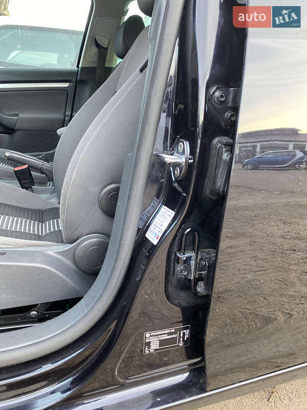 Седан Volkswagen Jetta 2008 в Володимирці