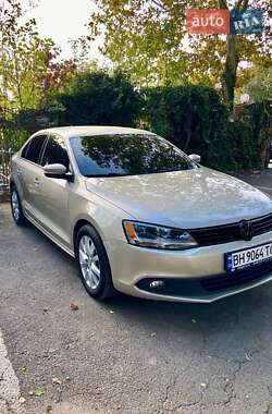 Седан Volkswagen Jetta 2014 в Одесі