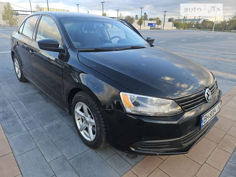 Седан Volkswagen Jetta 2013 в Одесі