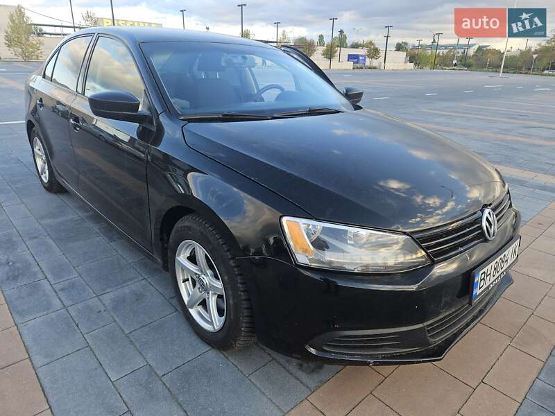 Седан Volkswagen Jetta 2013 в Одесі