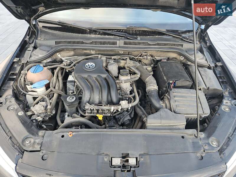 Седан Volkswagen Jetta 2013 в Одесі