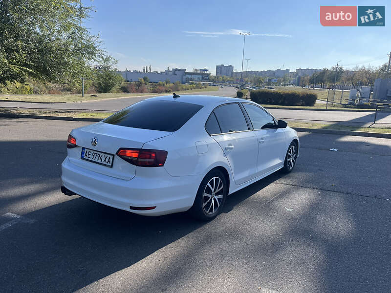 Седан Volkswagen Jetta 2016 в Кривому Розі