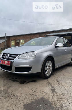 Седан Volkswagen Jetta 2006 в Ахтырке