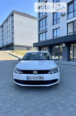 Седан Volkswagen Jetta 2011 в Новояворівську