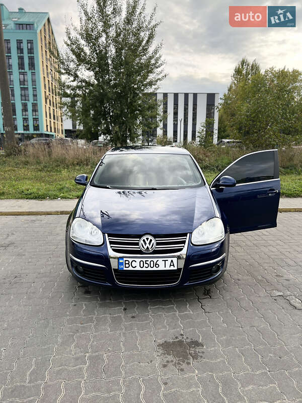 Седан Volkswagen Jetta 2007 в Львове