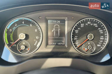Седан Volkswagen Jetta 2013 в 