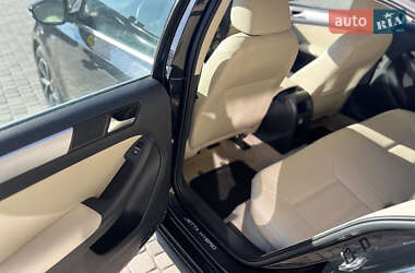 Седан Volkswagen Jetta 2013 в 