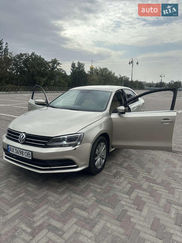Седан Volkswagen Jetta 2014 в Харькове