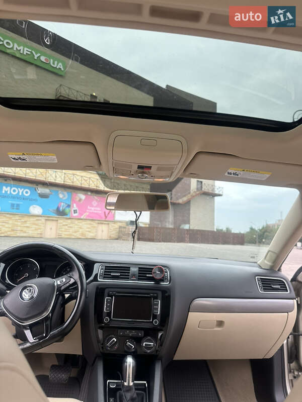 Седан Volkswagen Jetta 2014 в Харькове