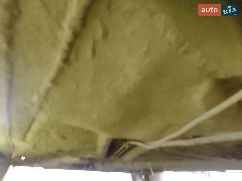 Седан Volkswagen Jetta 1989 в Вижниці