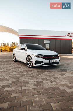 Седан Volkswagen Jetta 2019 в Кривому Розі