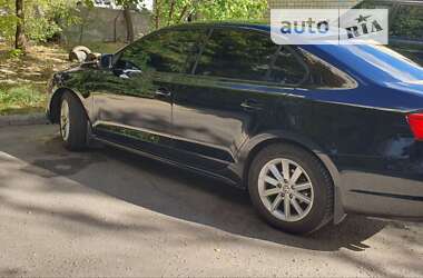 Седан Volkswagen Jetta 2012 в Днепре