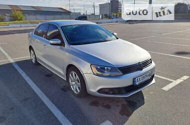 Седан Volkswagen Jetta 2013 в Києві