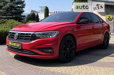 Седан Volkswagen Jetta 2018 в Львові