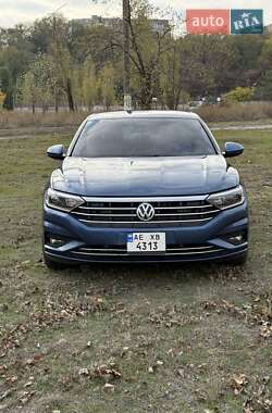 Седан Volkswagen Jetta 2018 в 