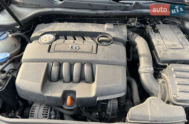 Седан Volkswagen Jetta 2006 в 