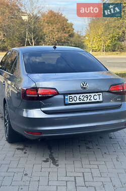 Седан Volkswagen Jetta 2016 в Красилові