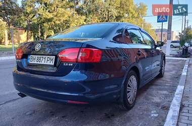 Седан Volkswagen Jetta 2012 в Рені