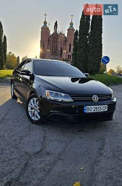 Седан Volkswagen Jetta 2011 в Чорткові