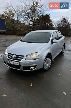 Седан Volkswagen Jetta 2008 в Чернівцях