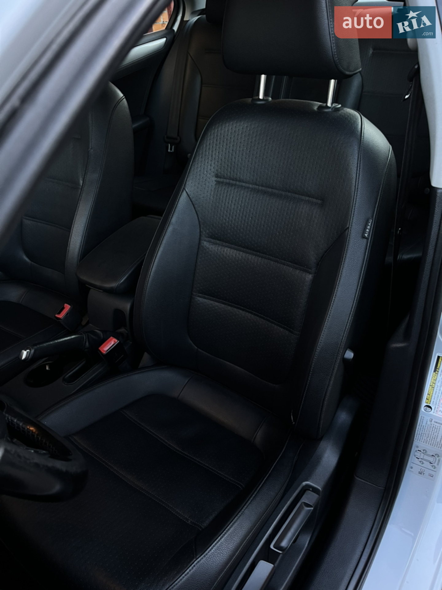2017 Volkswagen Jetta - мініатюра 32