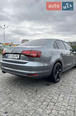 Седан Volkswagen Jetta 2016 в Полтаві