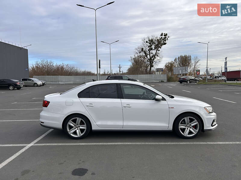 Седан Volkswagen Jetta 2016 в Киеве фото 2 Седан Volkswagen Jetta 2016 в Киеве