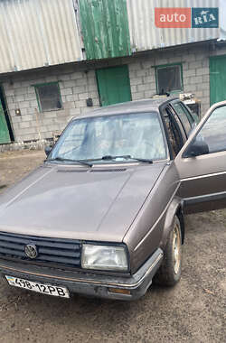 Седан Volkswagen Jetta 1988 в Рівному