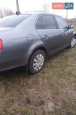 Седан Volkswagen Jetta 2005 в Конотопі