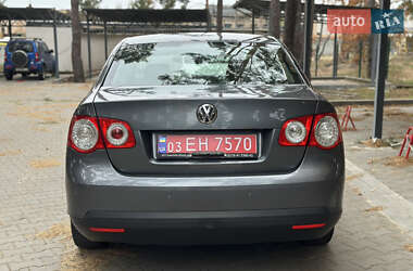 Седан Volkswagen Jetta 2007 в Киеве